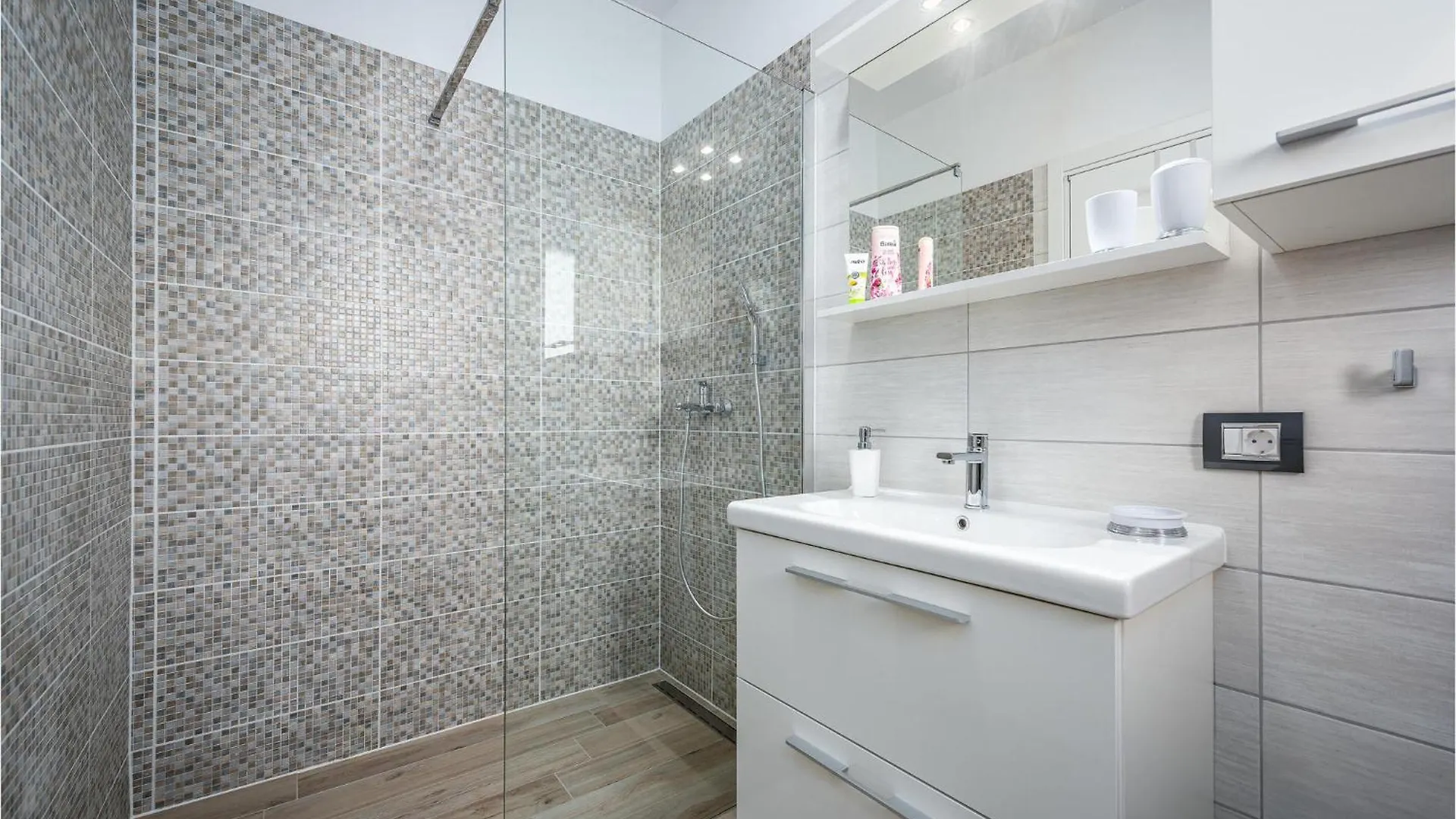 度假居 Stunning Home In Vodnjan With Wifi